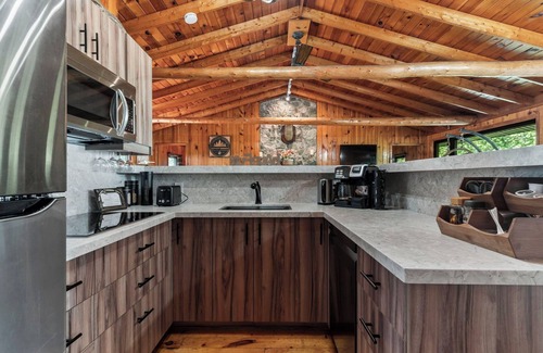 Tobermory Cottage | Sunset Shores