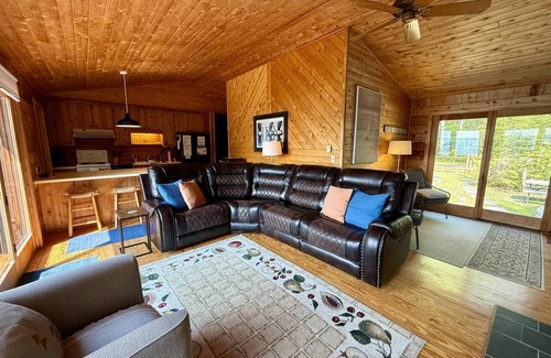 Drummond House | Sunset Shores on Drummond Island