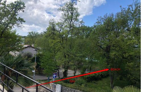 Njivice Apartment | Sunset Terrace 70m2 Apartment - 50m to the beach