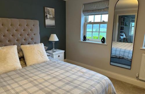 Kirkby on Bain House | Sunset View at The Dovecote