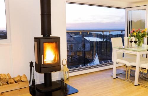 Porth House | Sunset View
