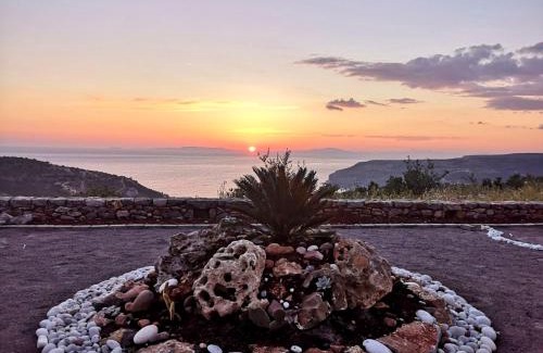 Neon Oitylo House | Sunset View Stone House, Areopoli Mani