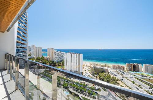Benidorm Apartment | Sunset Waves 18-35 Poniente Beach Resort