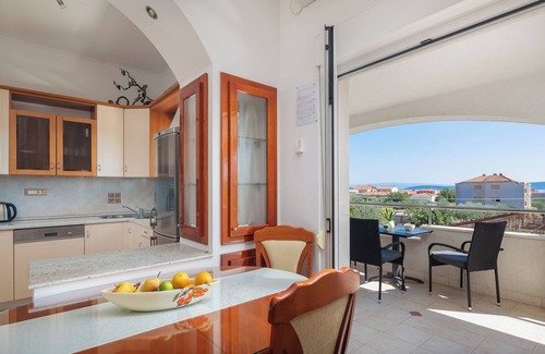 Kastel Novi House | Sunshine Holiday Home