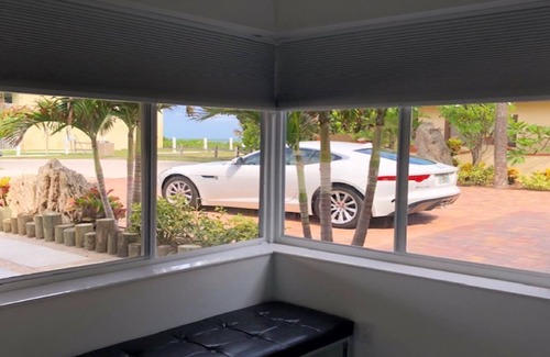 Indialantic By The Sea House | Sunshine's Beach House of Indialantic 2 Bedroom 1 Bath Bungalow sleeps 5
