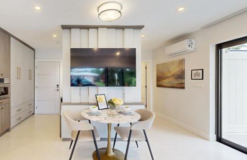 North Corals House | Sunshine Serenity