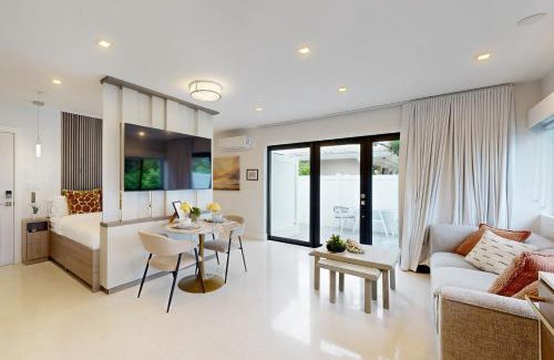 North Corals House | Sunshine Serenity