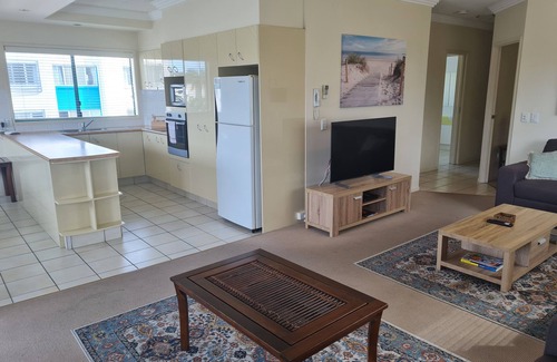 Maroochydore Apartment | Sunshine Towers