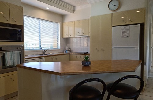 Maroochydore Apartment | Sunshine Towers
