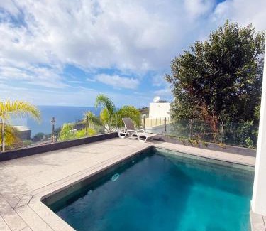 Estrela da Calheta Villa | Sunshine Villa with Optionally Heated Pool 150m above Ocean & Sandy Beach
