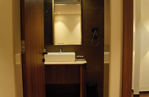 Ratnagiri Hotel | Sunstone Suites