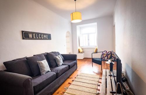 Cascais Apartment | SUPER 3 ROOM APARTMENT - Cascais Historic Center - FRONT BEACH