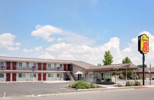 Alturas Hotel | Super 8 by Wyndham Alturas