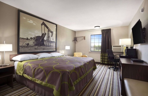 Ardmore Hotel | Super 8 by Wyndham Ardmore
