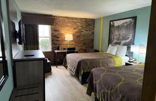 Blytheville Hotel | Super 8 by Wyndham Blytheville