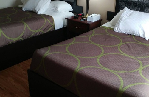 Cambridge Hotel | Super 8 by Wyndham Cambridge/Kitchener/Waterloo Area