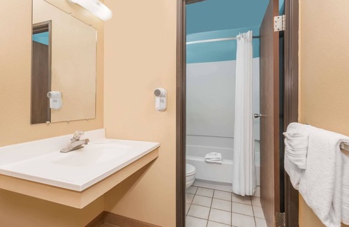 Dillon Hotel | Super 8 by Wyndham Dillon/Breckenridge Area