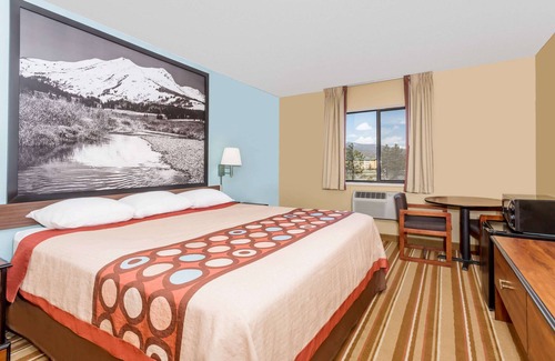Dillon Hotel | Super 8 by Wyndham Dillon/Breckenridge Area