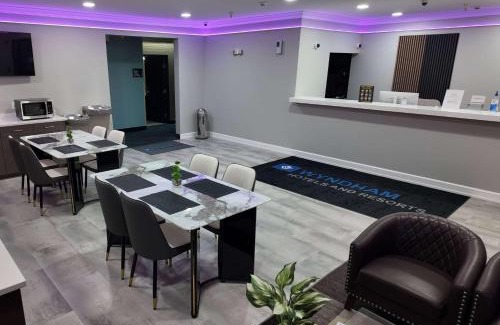 Hampshire Hotel | Super 8 by Wyndham Hampshire IL
