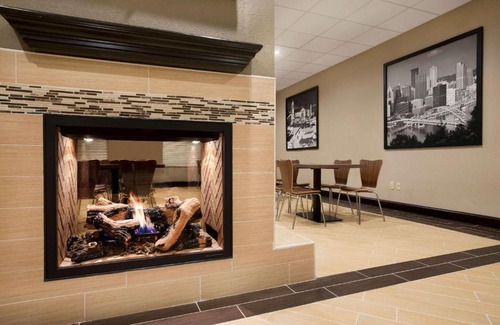 Hershey Hotel | Super 8 by Wyndham Hershey Chocolate Avenue