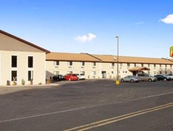 Houghton Hotel | Super 8 by Wyndham Houghton