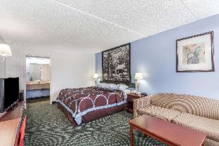 Kingston Hotel | Super 8 by Wyndham Kingston