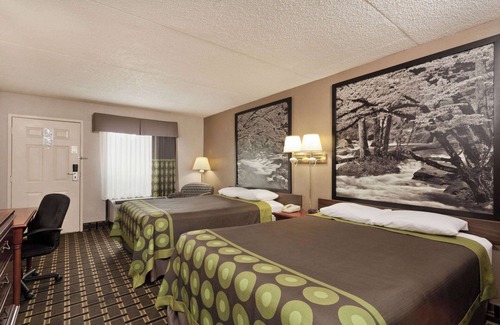 Farragut Hotel | Super 8 by Wyndham Knoxville West/Farragut