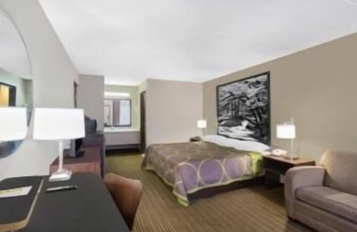 Powell Hotel | Super 8 by Wyndham Knoxville North/Powell