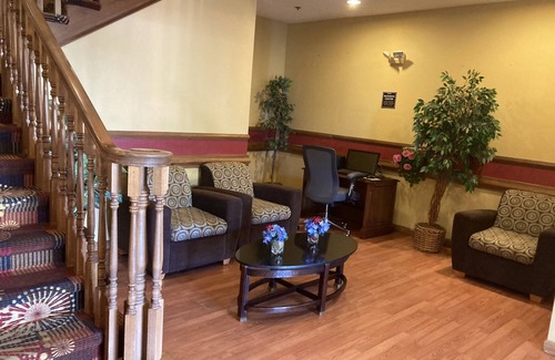 Martinsville Hotel | Super 8 by Wyndham Martinsville