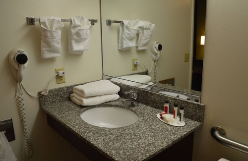 Monticello Hotel | Super 8 by Wyndham Monticello