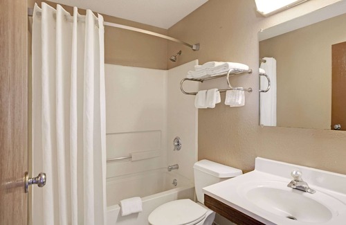 Talbot's Corner Hotel | Super 8 by Wyndham Nashville/Dntn/Opryland Area