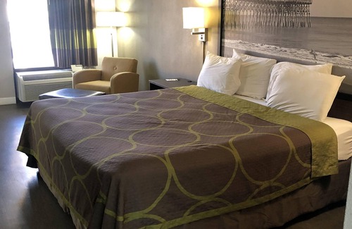 Orangeburg Hotel | Super 8 by Wyndham, Orangeburg