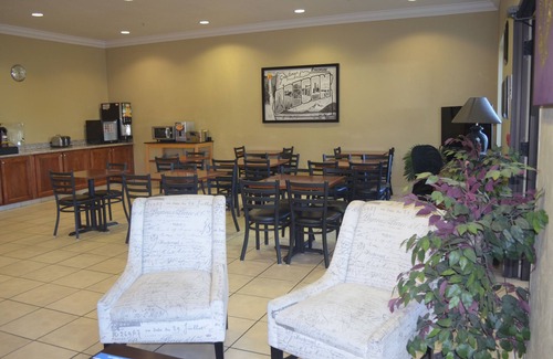 Roseburg Hotel | Super 8 by Wyndham Roseburg