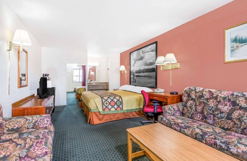Santee Hotel | Super 8 by Wyndham Santee