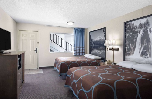 Susanville Hotel | Super 8 by Wyndham Susanville