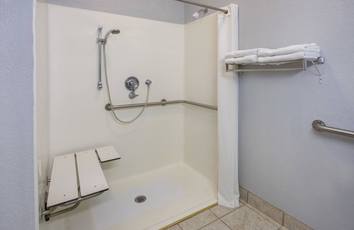 Sweet Springs Hotel | Super 8 by Wyndham Sweet Springs