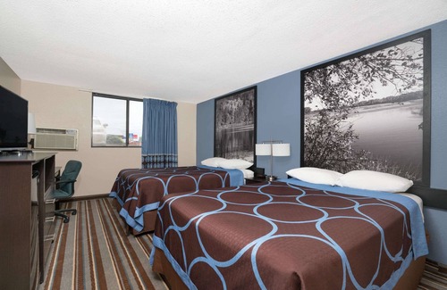 Willmar Hotel | Super 8 by Wyndham Willmar
