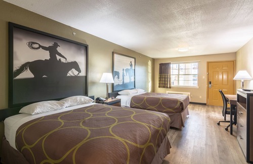 Dallas Hotel | Super 8 Dallas-Mesquite