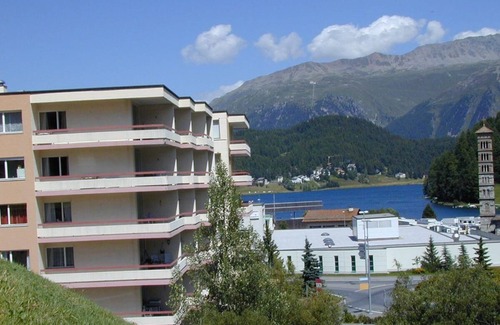 Sankt Moritz-Bad Apartment | Super centrally located apartment house in St. Moritz Bad