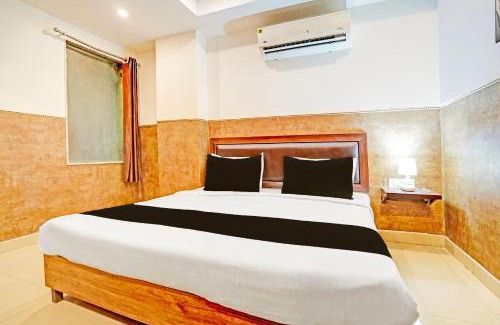 New Delhi Hotel | Super Collection O Tilak Nagar Near Pacific Mall