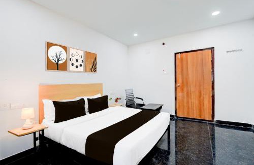 Bhongir Hotel | Super Hotel O VEDHANSHI HOTELS BHONGIRI.
