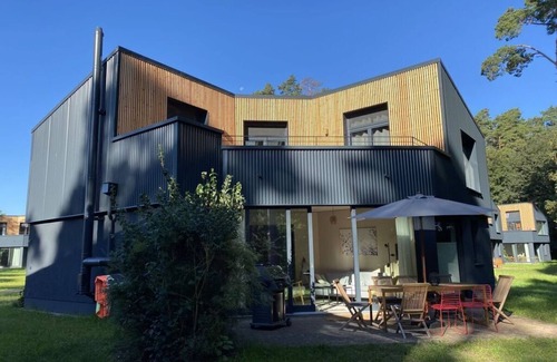Postheim House | Super nice holiday home by the lake