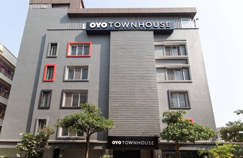 New Town House | Super OYO Townhouse 209 Habitat New Town
