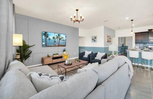 Loughman House | SUPER SUITE's - MULTIPLE ENSUITEs with AMENITIES