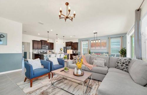 Loughman House | SUPER SUITE's - MULTIPLE ENSUITEs with AMENITIES