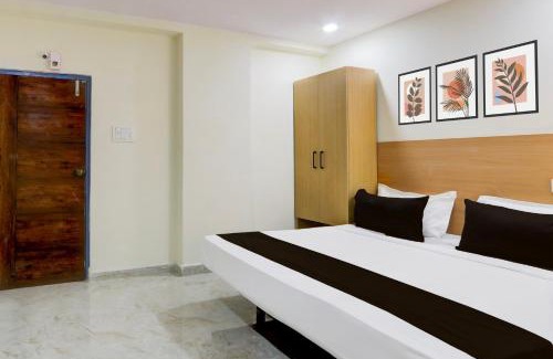 Kukatpally Housing Board Colony Hotel | Super Townhouse Kukatpally formerly SV Royal