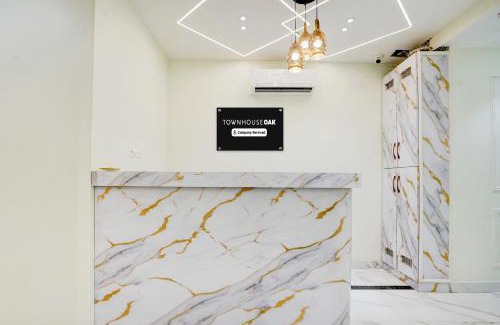 Allahabad Hotel | Super Townhouse Oak Prayagraj Central Railway Junction Formerly Hotel Ballians