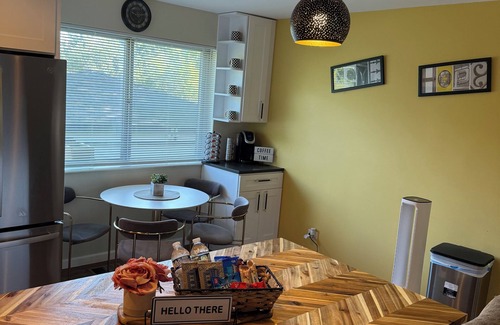 Chicago Heights House | Superb 3-bedroom house with fitness room in Chicago Heights