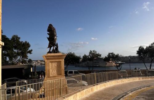 Valletta Apartment | Superb 3 Bedroom Apartment in Valletta