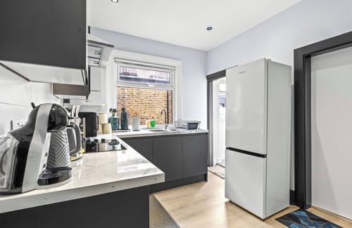 Munster House | Superb 3bed Fulham Palace Retreat